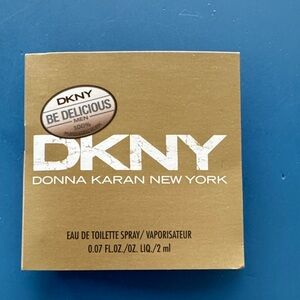 DKNY Be Delicious Men Eau de Toilette in Gold Box